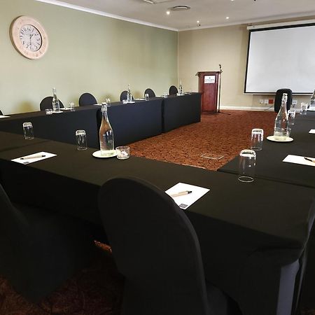 Protea Hotel By Marriott Nelspruit ネルスプロイト エクステリア 写真