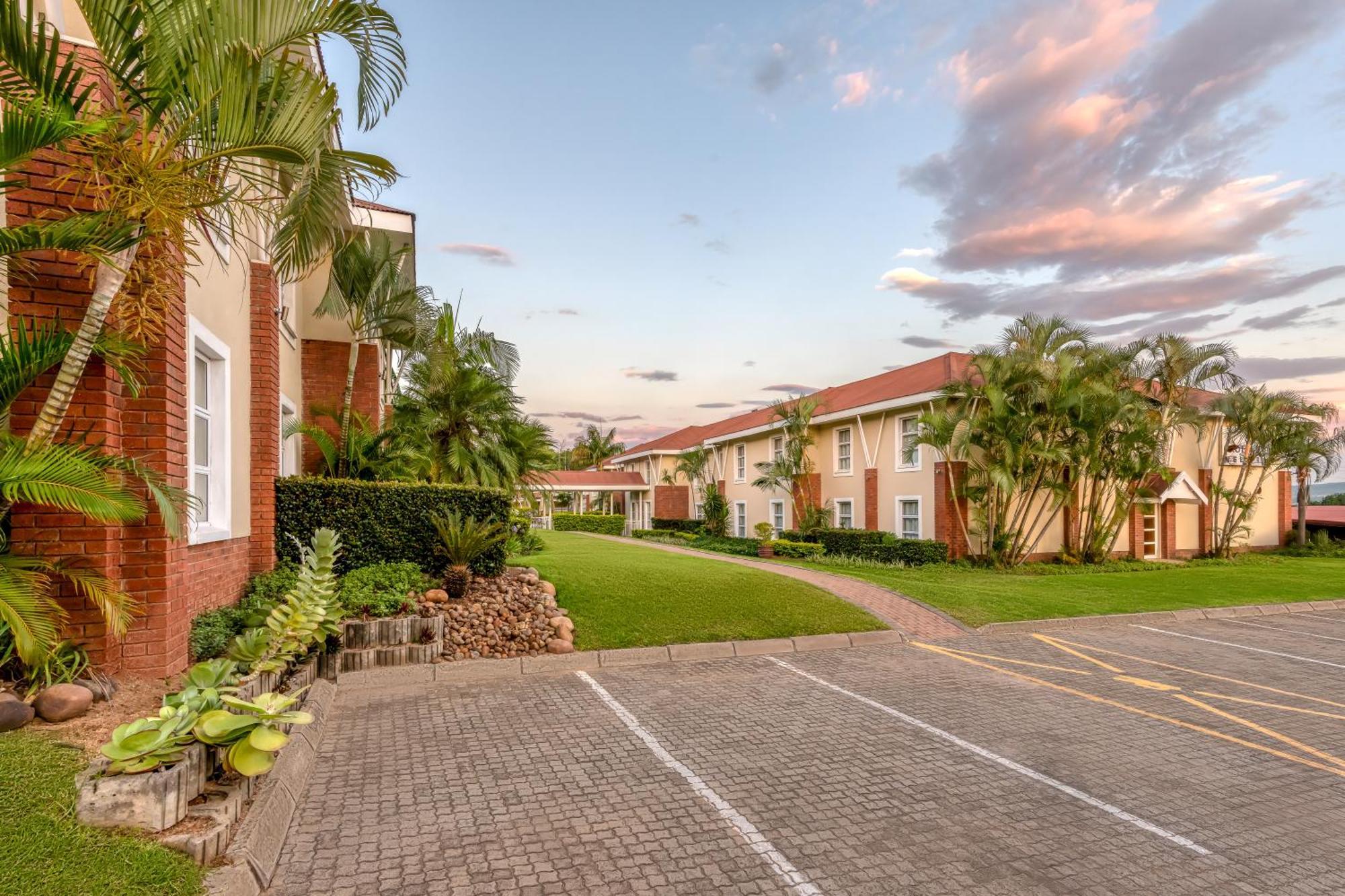Protea Hotel By Marriott Nelspruit ネルスプロイト エクステリア 写真